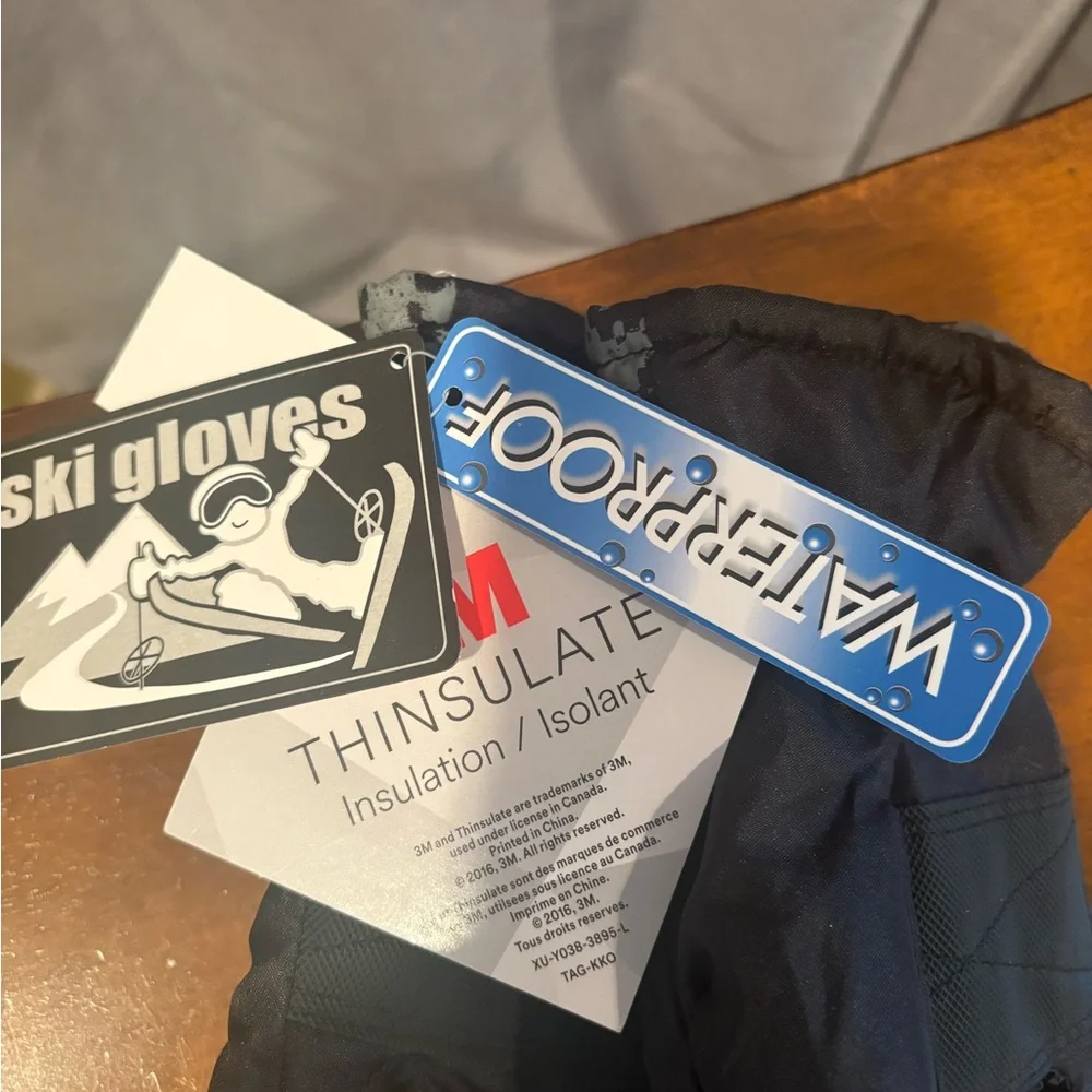 NWT 3M Thinsulate Waterproof Skeleton Ski Gloves Size 4-7